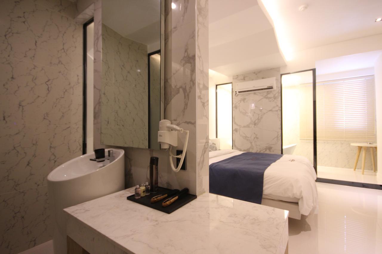 The Club Hotel Seomyeon Пусан Екстериор снимка