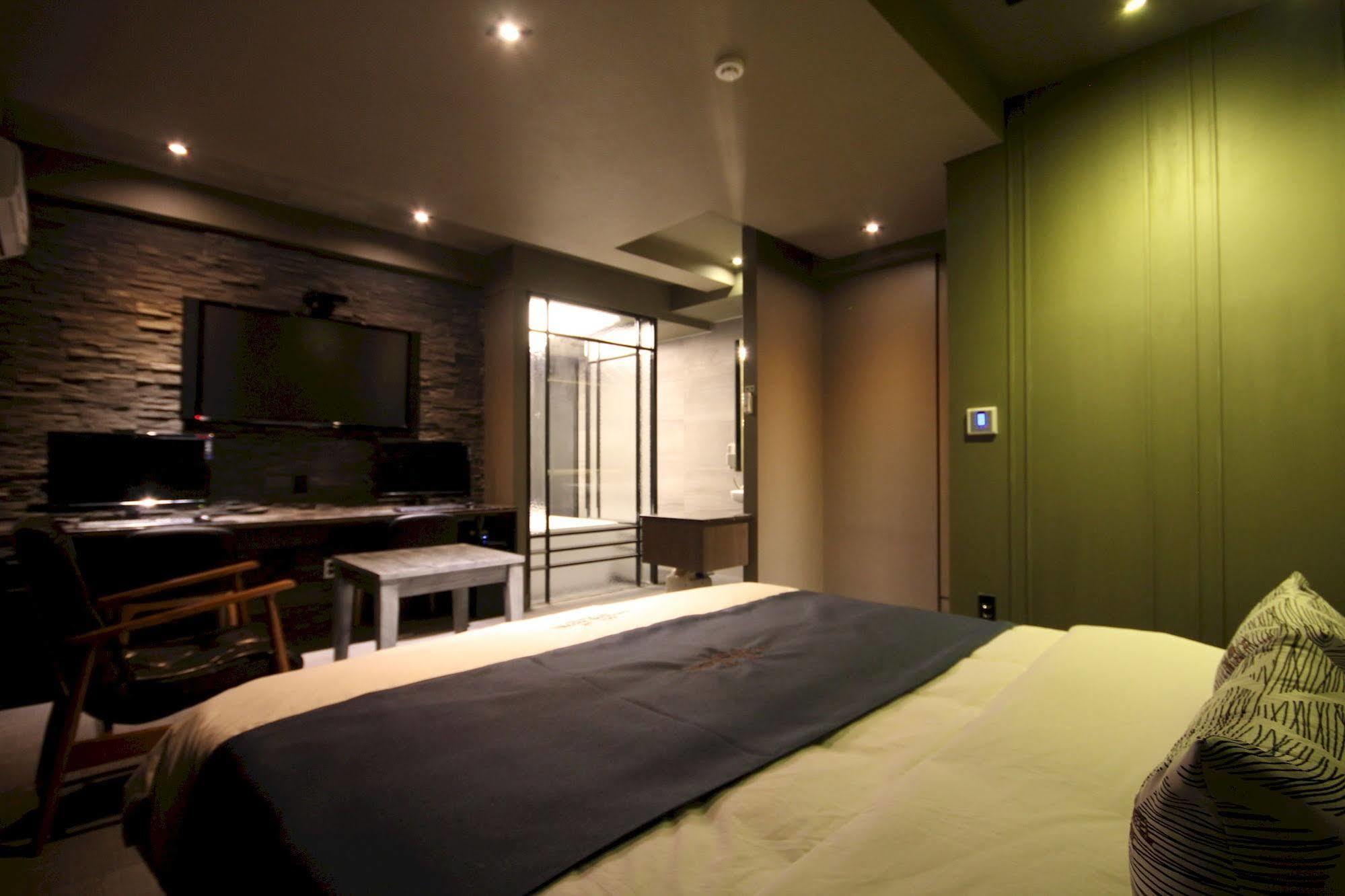 The Club Hotel Seomyeon Пусан Екстериор снимка